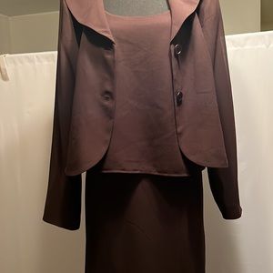 Danny & Nicole Brown Dress Suit